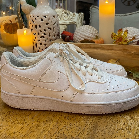 Nike Air Force - Picture 2 of 6